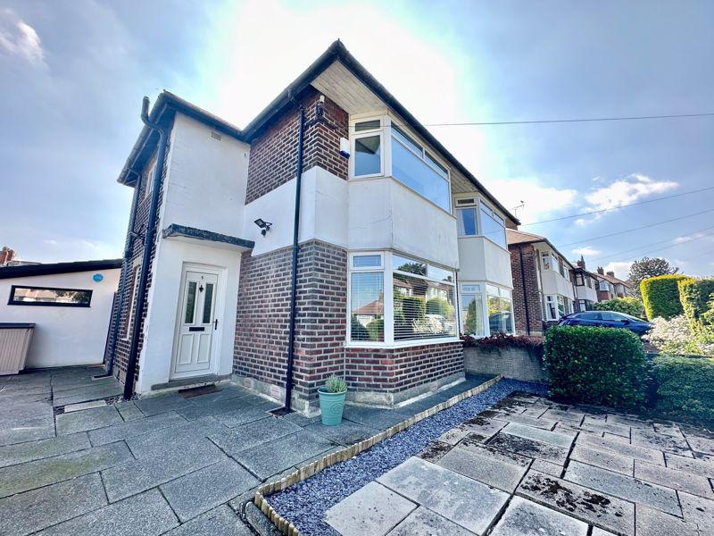 Green Park Avenue, Skircoat Green... 2 bed semidetached house £260,000