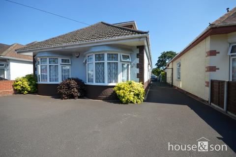 4 bedroom chalet for sale - Manor Avenue, Poole