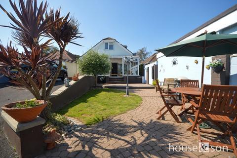 4 bedroom chalet for sale - Manor Avenue, Poole