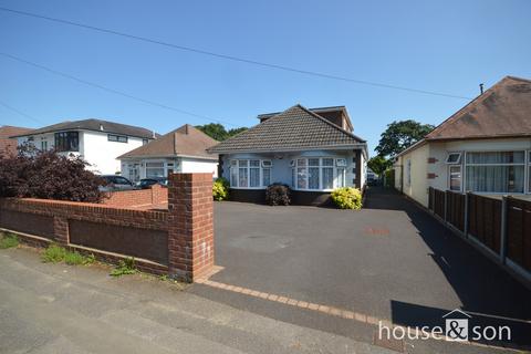 5 bedroom chalet for sale, Manor Avenue, Poole