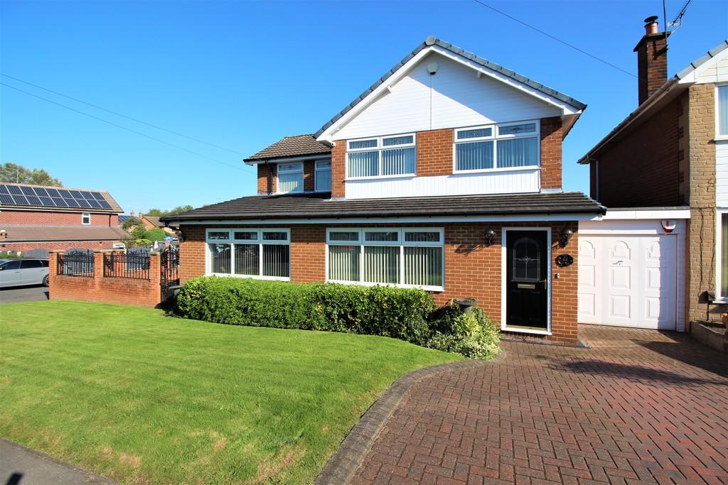 Highcliffe Drive, Mexborough S64 4 bed link detached house - £300,000