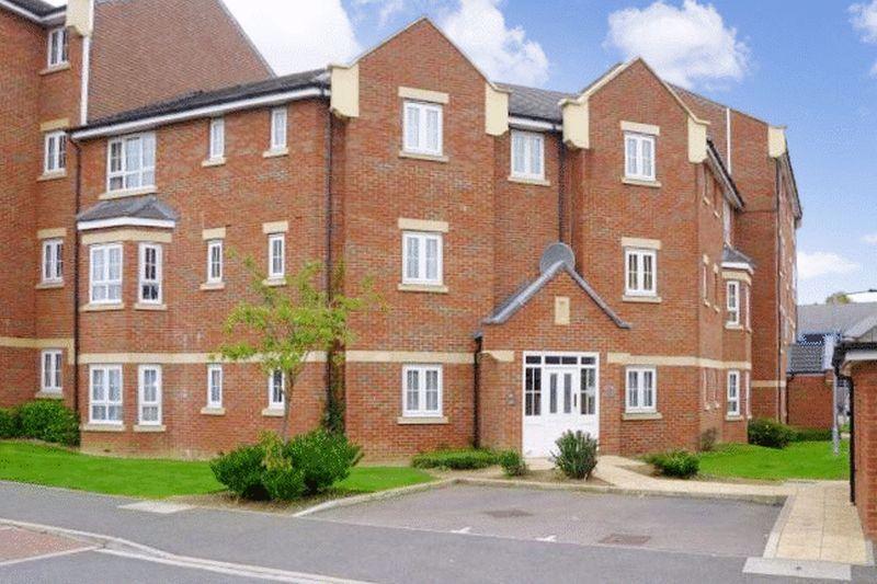 Watling Gardens, Dunstable 2 bed apartment £190,000