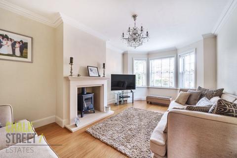 7 Mavis Grove, Hornchurch, RM12 6EX