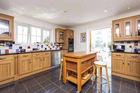 5 bedroom detached house for sale - Bournemouth Road, Blandford St Mary, DT11
