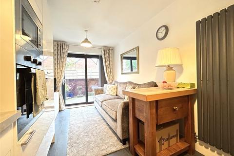 1 bedroom apartment for sale, Chataway House, Leach Road, Chard, Somerset, TA20