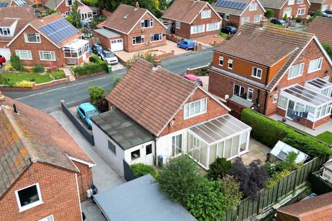 3 bedroom detached bungalow for sale, 8 Meadowfields, Whitby