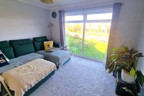 2 bedroom detached bungalow for sale - Lincoln Way, Bembridge, Isle of Wight, PO35 5QL