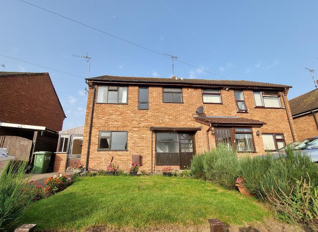 The Meadows, Leominster, Herefordshire, HR6 8QY 3 bed semidetached