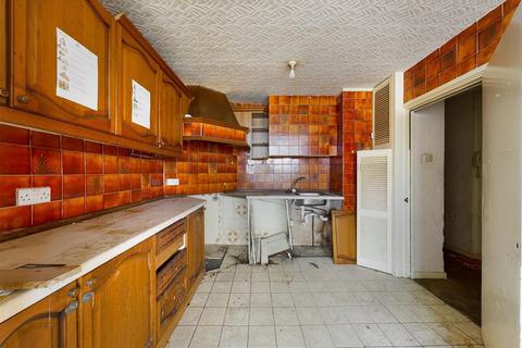 2 bedroom flat for sale - All Saints Avenue, Margate, CT9