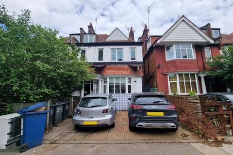 2 bedroom flat for sale, North End Road, NW11