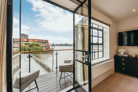 3 bedroom penthouse to rent, Palace Wharf, Hammersmith, W6