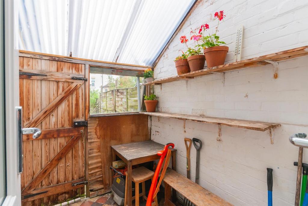 DAORKCONKCERBA7 - Garden Store C.jpg
