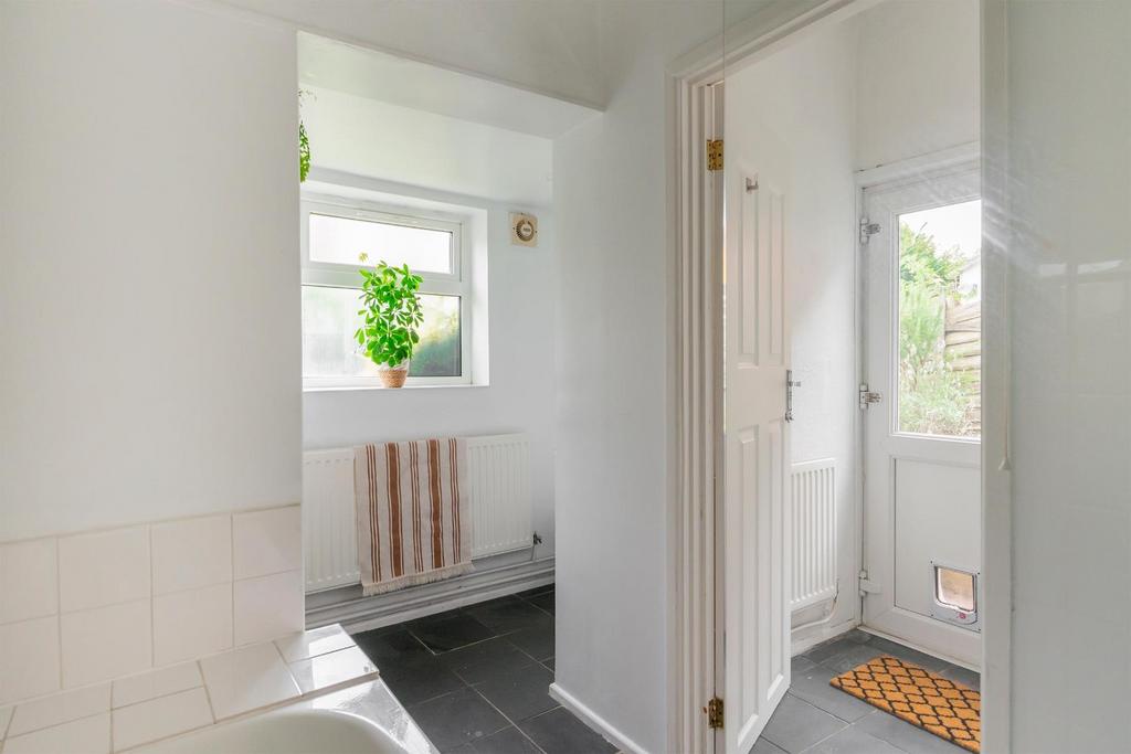 DAORKCONKCERBA7 - Bathroom A.jpg
