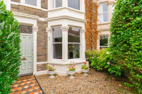 7a Brecknock Road, Bristol, BS4 2DE