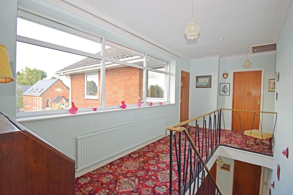 Burford House, landing.jpg