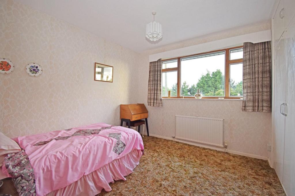 Burford House, bed 4.jpg