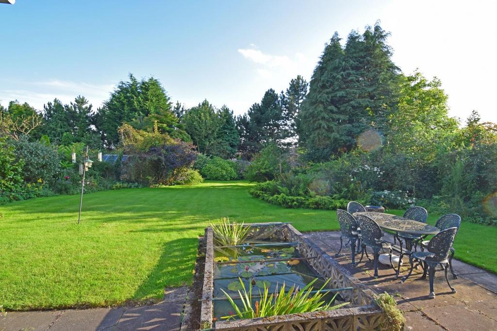 Burford House, garden b.jpg