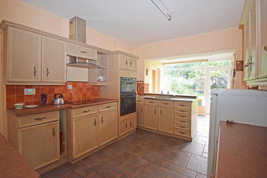 Burford House, kitchen.jpg