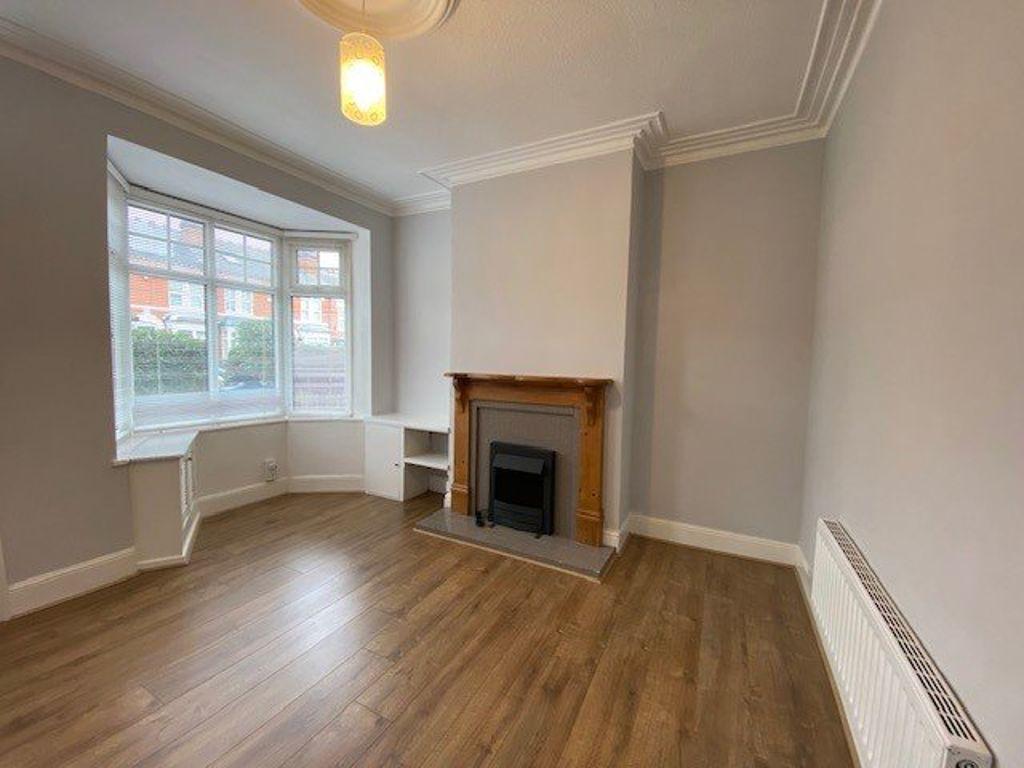Hampton Court Road, Harborne, B17 9AG 2 bed house £1,150 pcm (£265 pw)