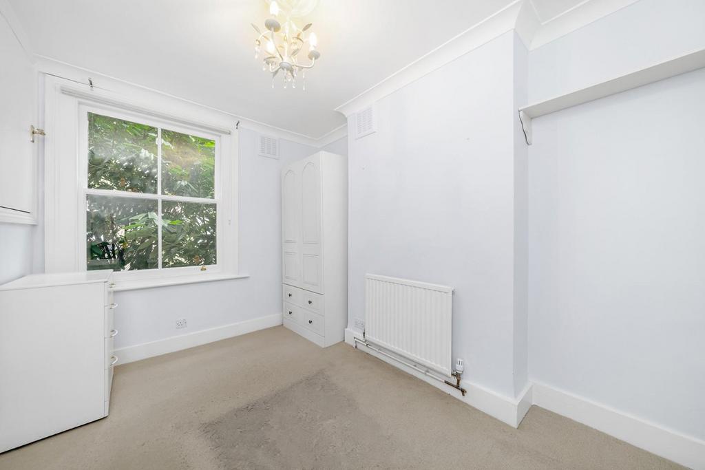 Bedroom 2.JPG
