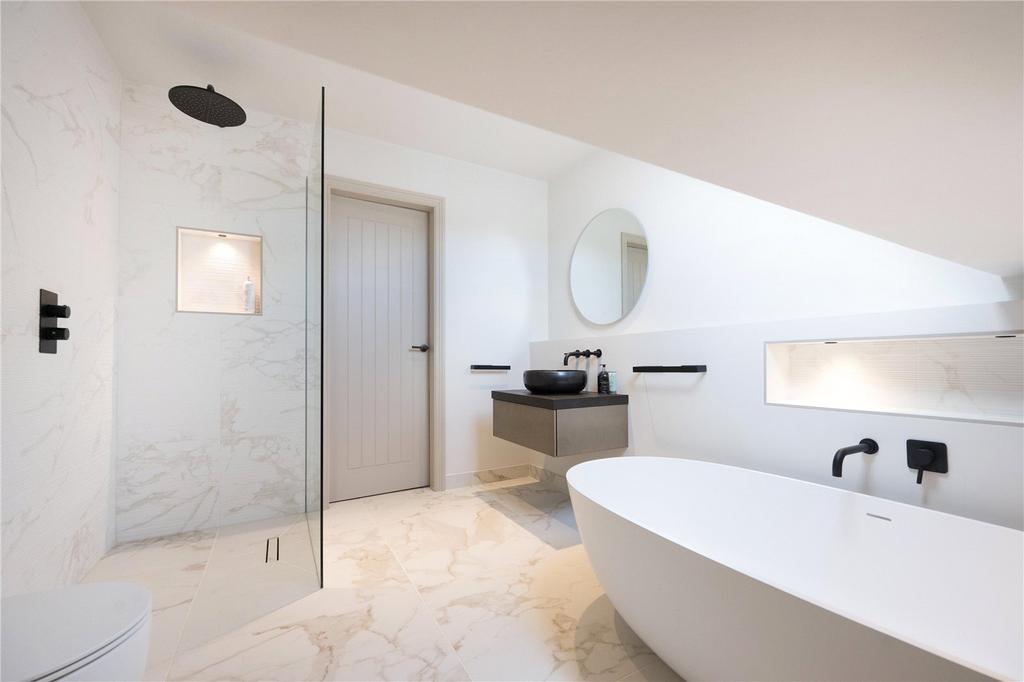En Suite Bathroom