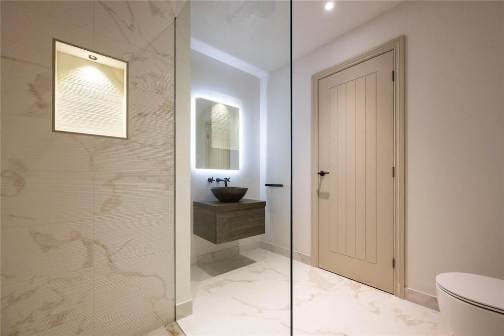 Ensuite Shower