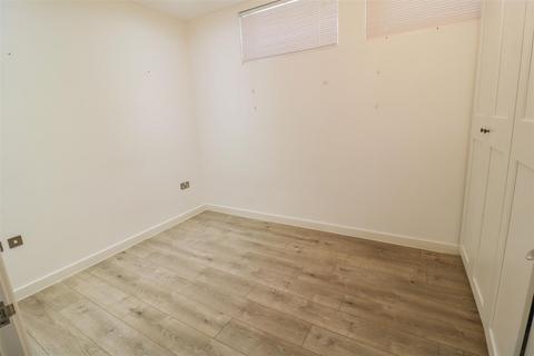 2 bedroom apartment for sale, Edinburgh Gate, Harlow