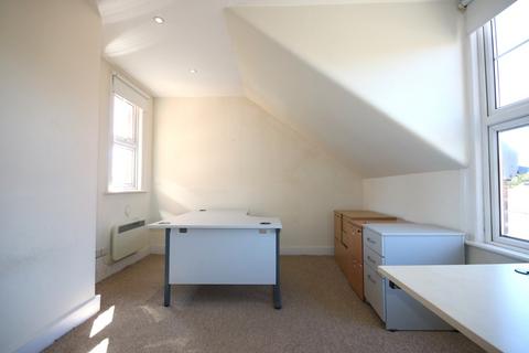 Office to rent - Regents Park Road, London, N3