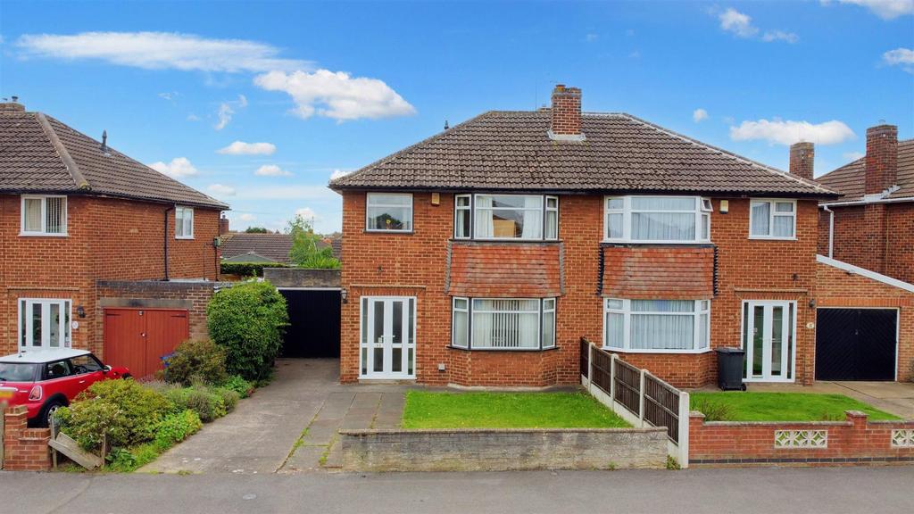 Dovedale Avenue, Long Eaton 3 bed semidetached house for sale £250,000