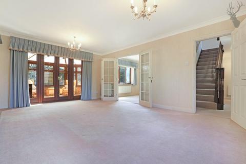 16 The Paddocks, Stapleford Abbotts, Romford, RM4 1HG