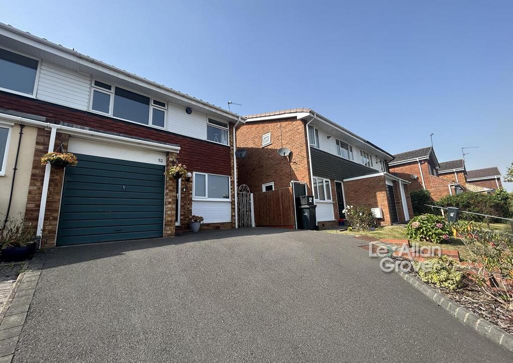 Broadway Avenue, Halesowen 4 bed semidetached house for sale £280,000