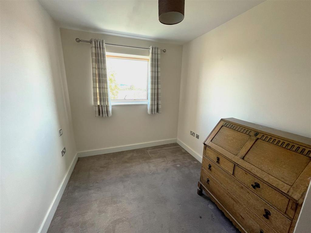 Bedroom 2.jpg