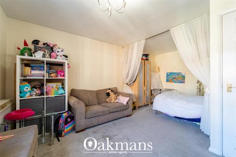undefined, Cardinal Close, Birmingham, B17