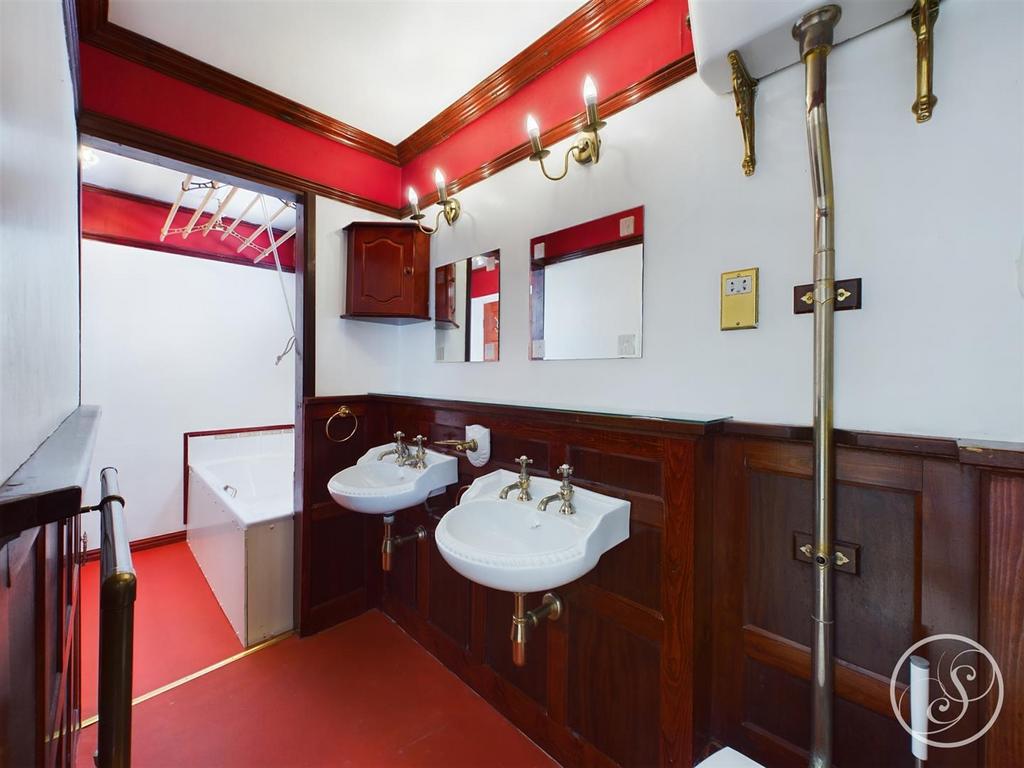 Bedroom 1 En-suite