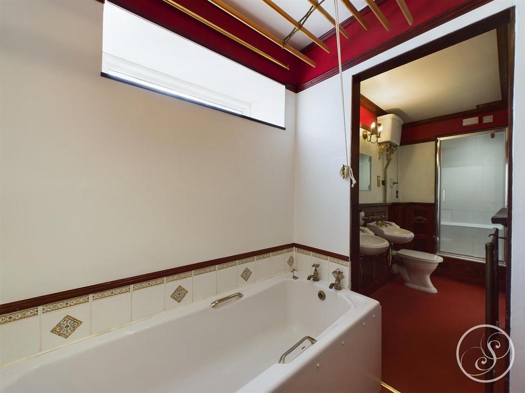 Bedroom 1 En-suite
