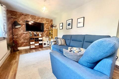 6 Crane Road, Rotherham, S61 3EW