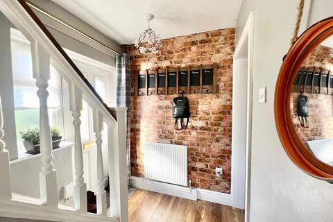 6 Crane Road, Rotherham, S61 3EW