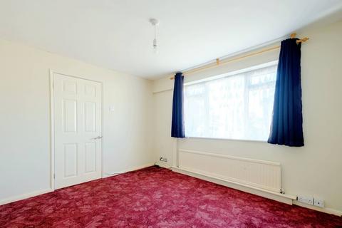 3 Lathcoates Crescent, Chelmsford, CM2 7LU