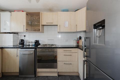 52 Delaporte Close, Epsom, KT17 4AF
