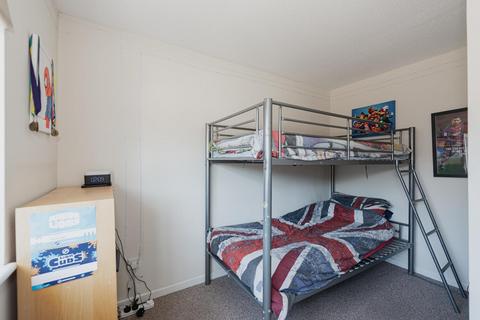 52 Delaporte Close, Epsom, KT17 4AF