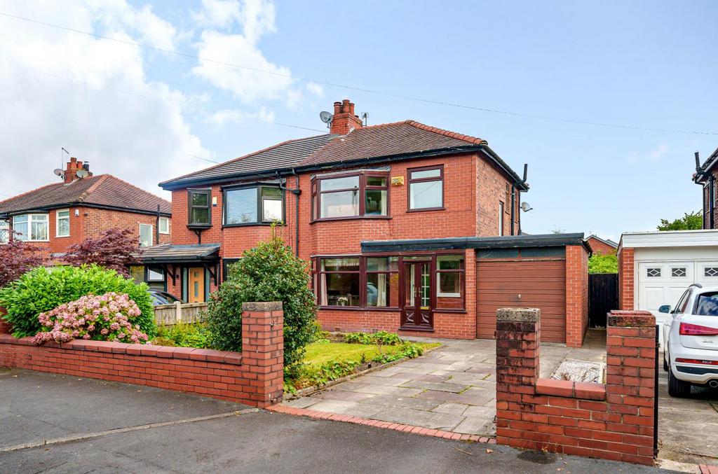 Ellenbrook Road, Worsley, Manchester 3 bed semidetached house for sale