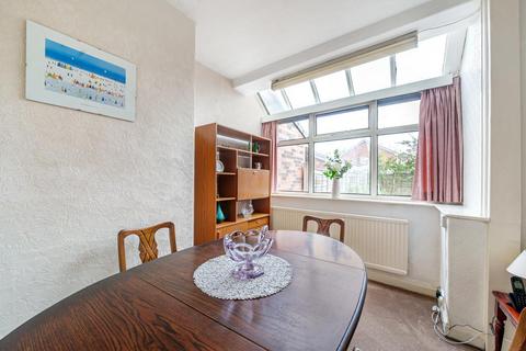 105 Ellenbrook Road, Worsley, Manchester, M28 1ES