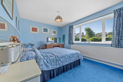 48 Cavendish Meads, Sunninghill, Ascot, SL5 9TD