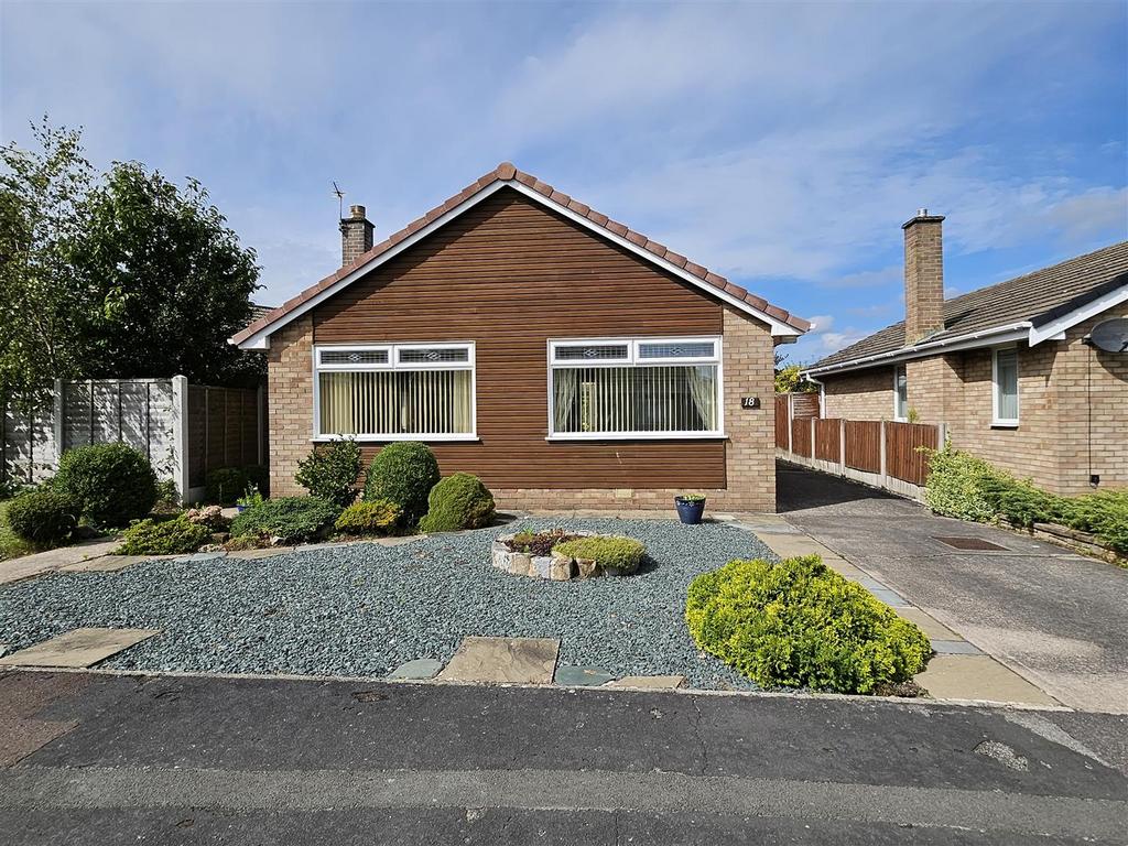 Cherrywood Avenue, Lytham 2 bed detached bungalow £335,000