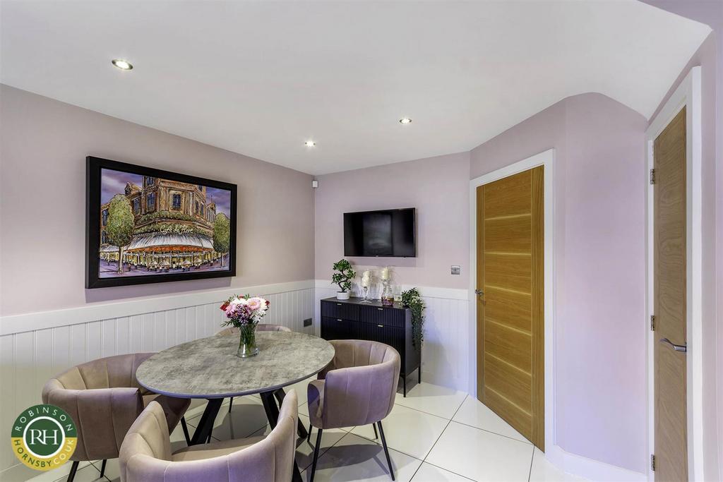 Dining kitchen