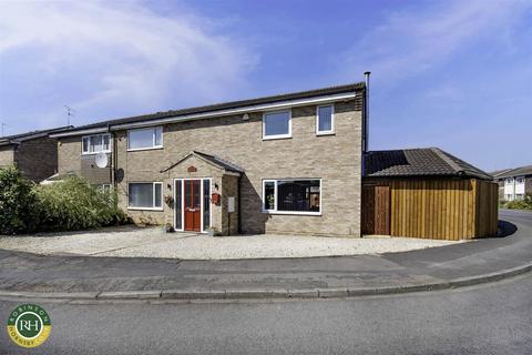 57 The Lings, Armthorpe, Doncaster, DN3 3RH