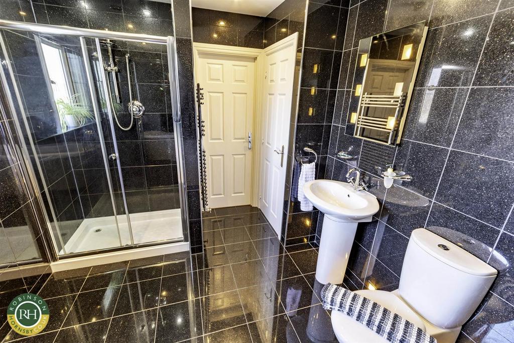 Ensuite bathroom