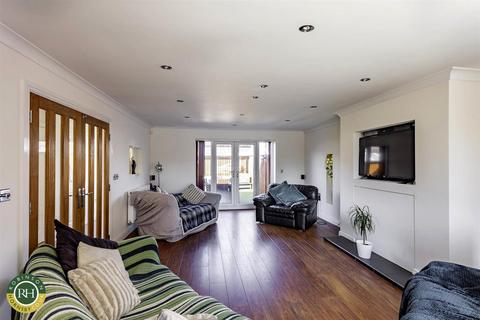 57 The Lings, Armthorpe, Doncaster, DN3 3RH