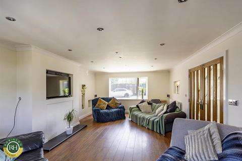 57 The Lings, Armthorpe, Doncaster, DN3 3RH