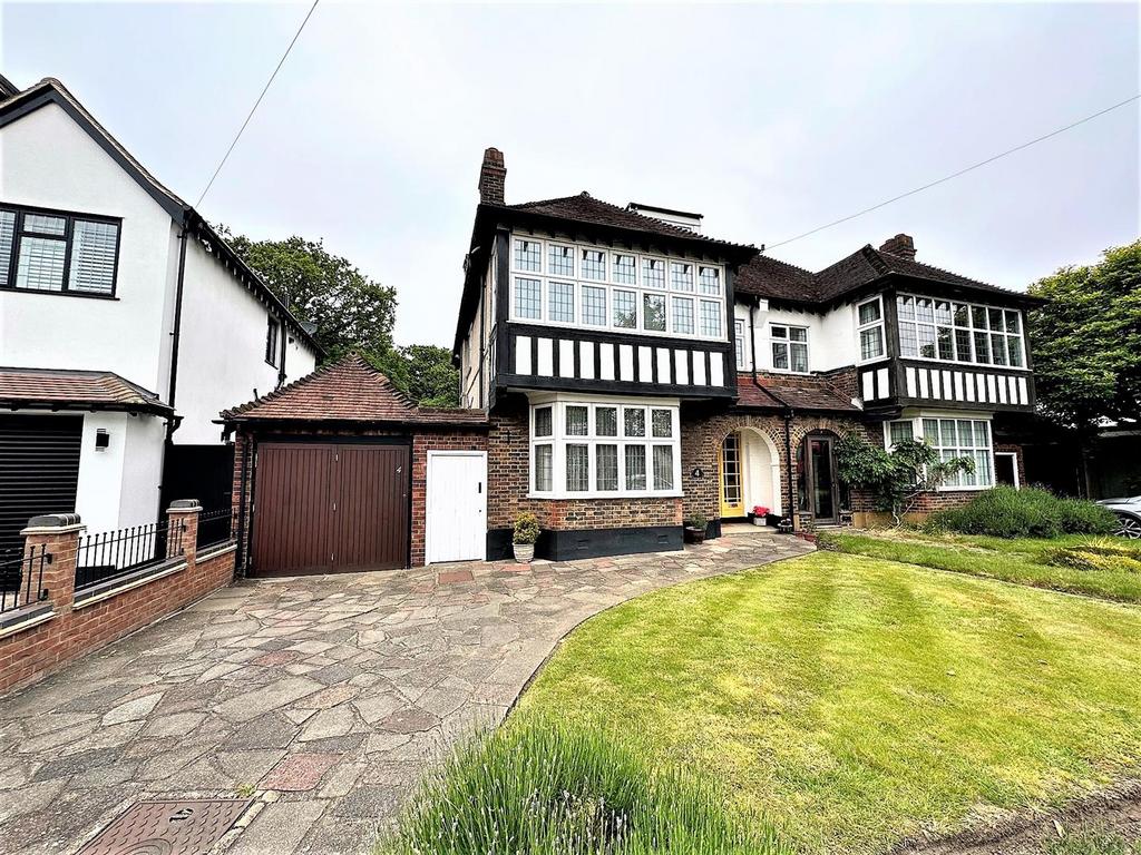 Petts Wood Road, Petts Wood 5 bed house for sale £975,000